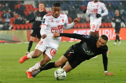 雄鹿vs凯尔特人免费